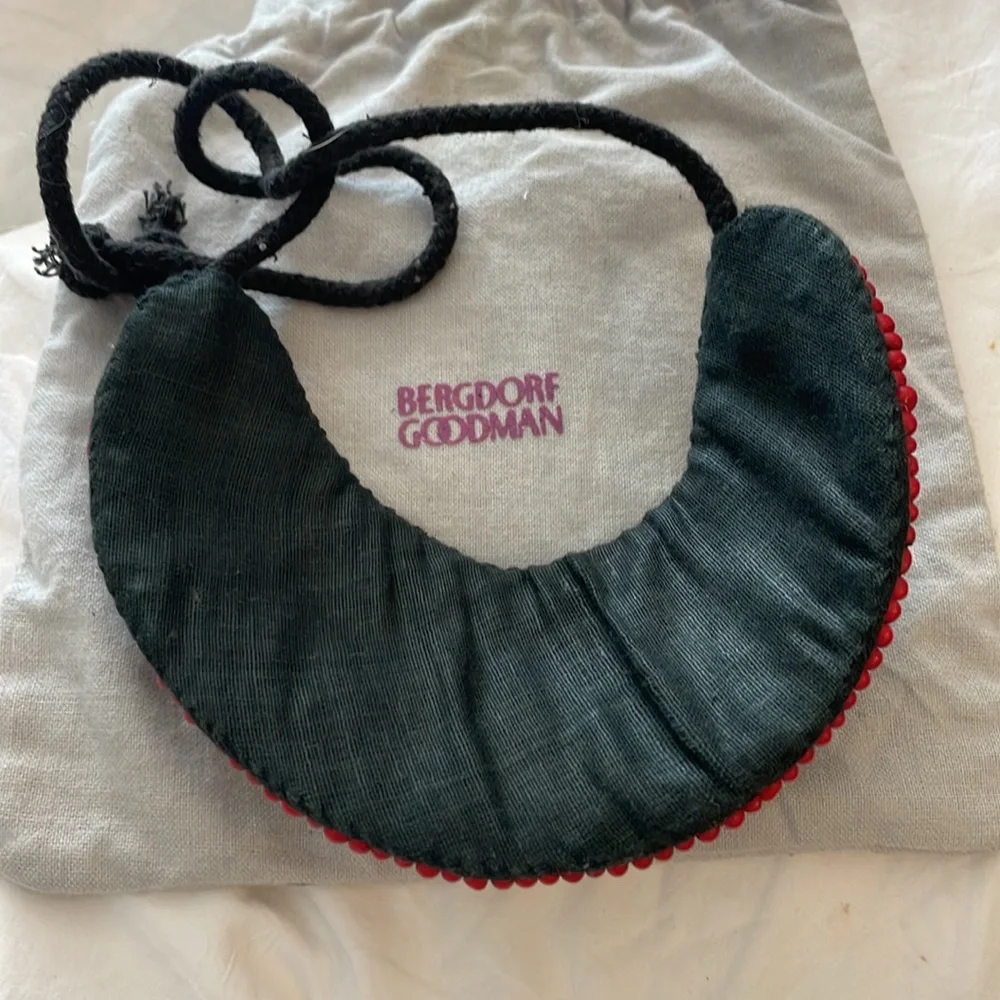 Beaded ASOS She’ll necklace - Picture 2 of 4